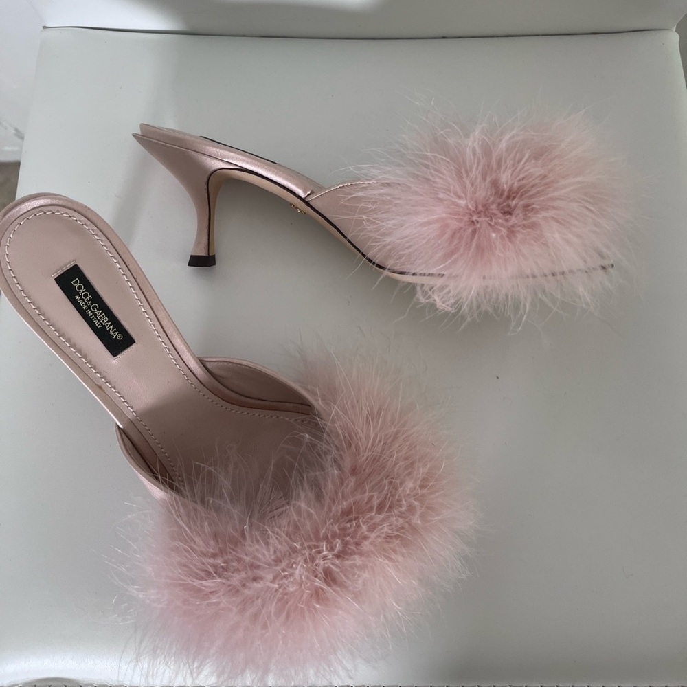 Dolce & Gabbana Feather Heels - Picture 2 of 6